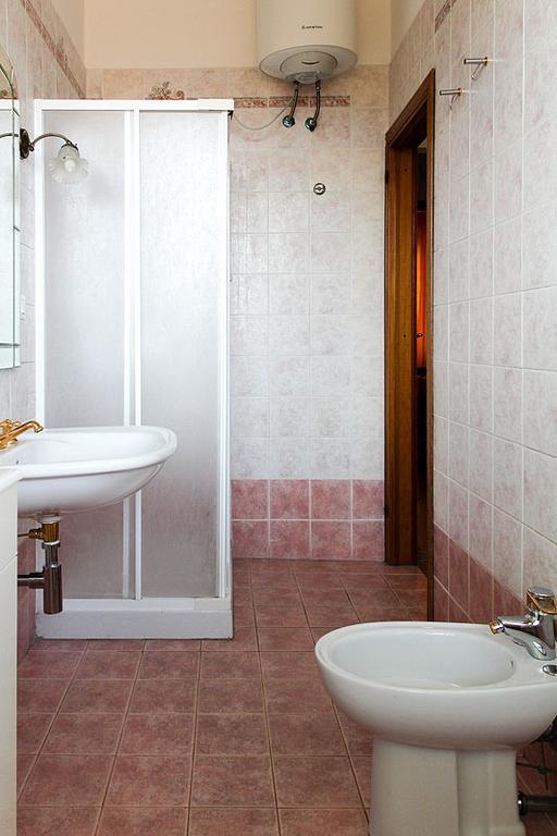 Guesthouse Stazione Pisa Centro المظهر الخارجي الصورة